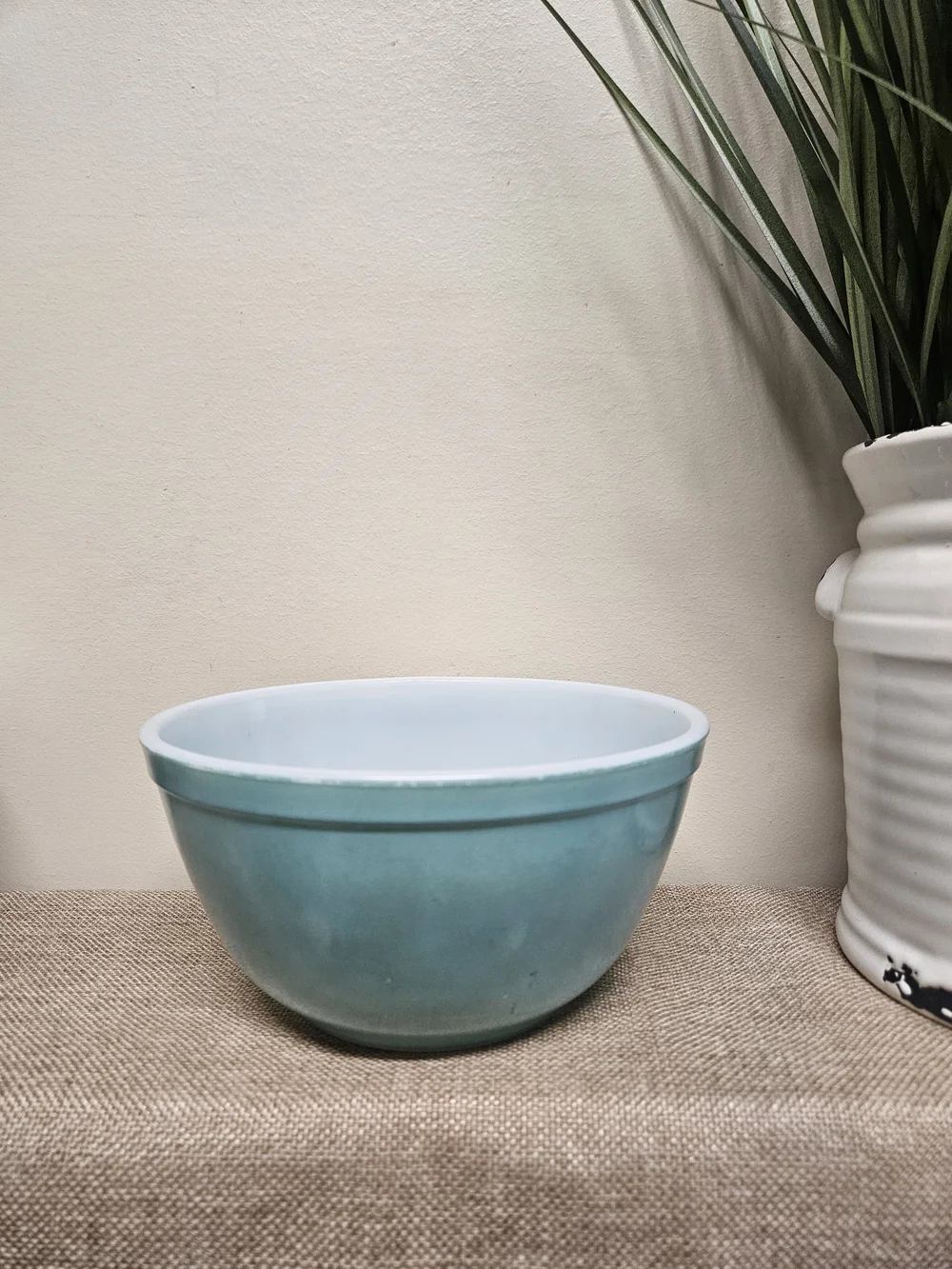 Pyrex 402 Turquoise Mixing Bowl 1956 - 1962